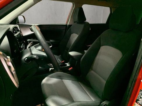 Used 2025 Kia Soul LX w/ LX Technology Package image 9