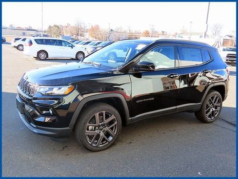 New 2026 Jeep Compass Limited w/ Sun, Sound & Navigation Group image 4