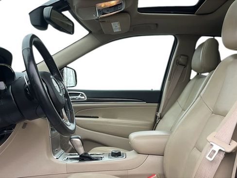 Used 2016 Jeep Grand Cherokee Limited image 11