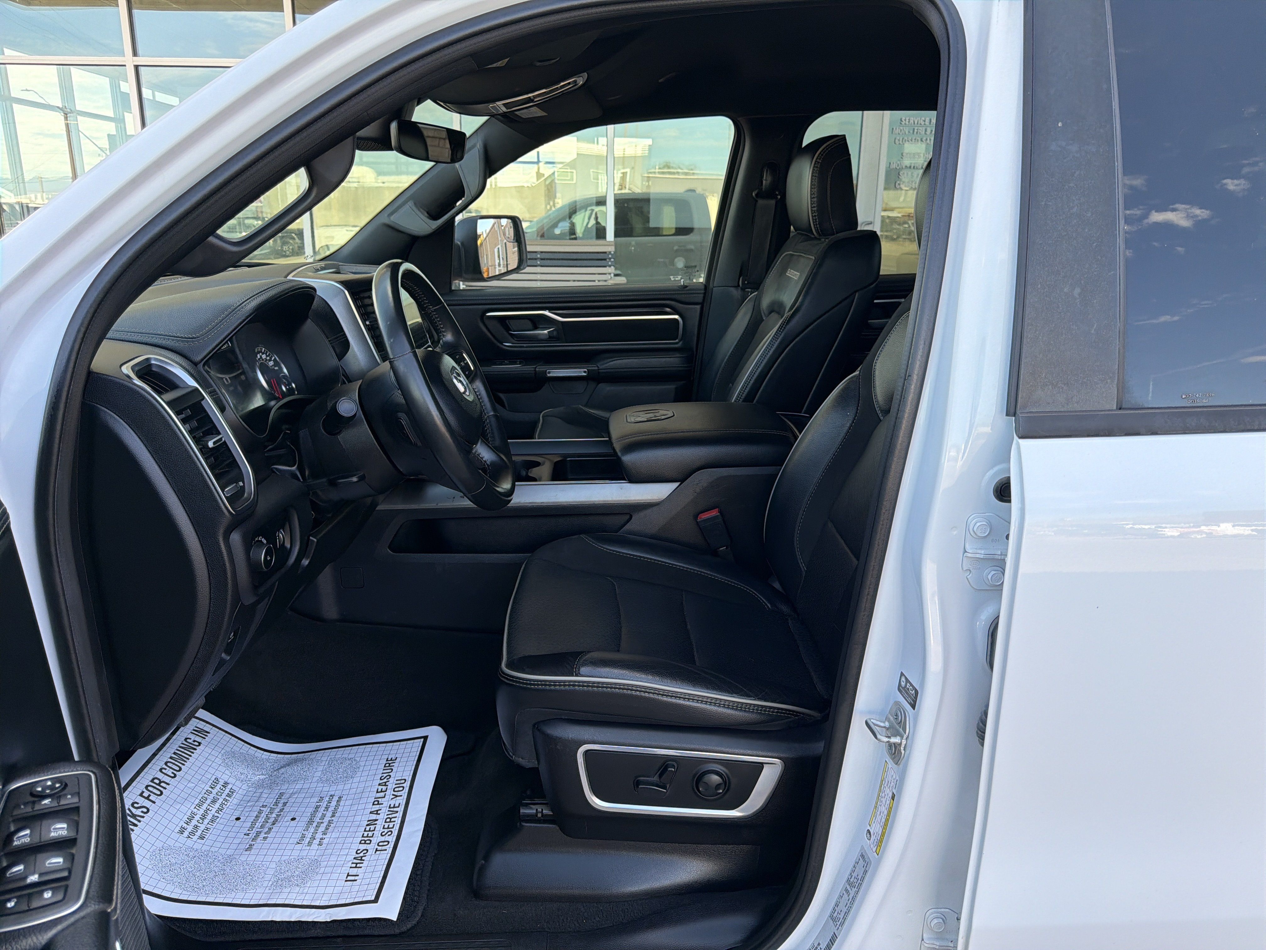 Used 2024 RAM 1500 Laramie AWD/4WD image 14