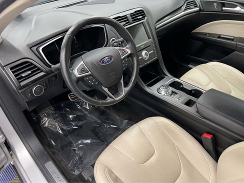 Used 2018 Ford Fusion Titanium image 18