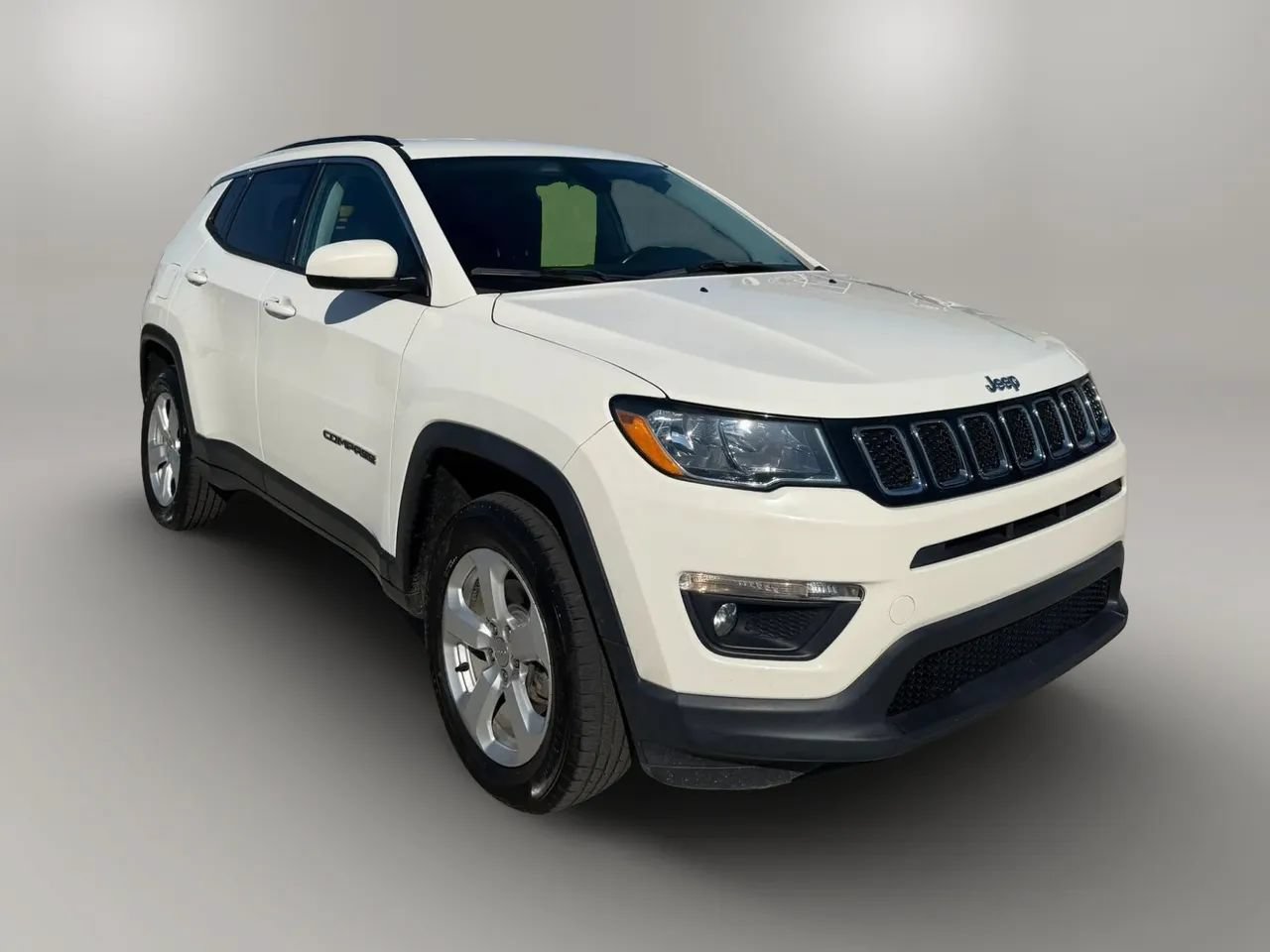 Used 2020 Jeep Compass Latitude w/ Cold Weather Group AWD/4WD image 1