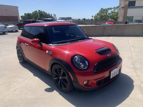 Used 2011 MINI Cooper S FWD image 4