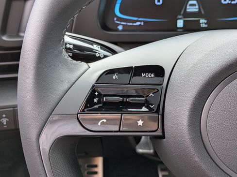 New 2026 Hyundai Elantra Limited FWD image 23