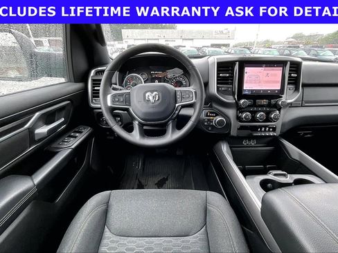 Used 2025 RAM 1500 Big Horn AWD/4WD image 5