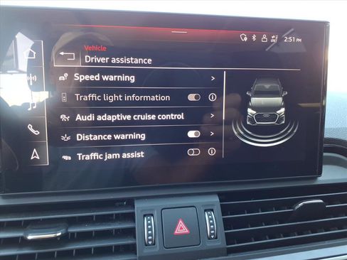 Used 2021 Audi Q5 Prestige w/ Prestige Package image 11