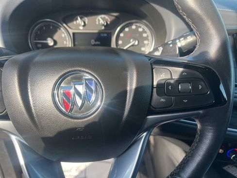 Used 2023 Buick Enclave Essence image 29