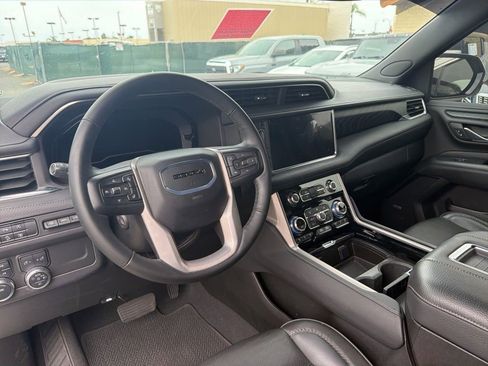 Certified 2024 GMC Yukon Denali AWD/4WD image 12