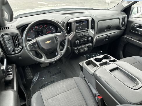 Certified 2019 Chevrolet Silverado 1500 Custom w/ Custom Value Package AWD/4WD image 6