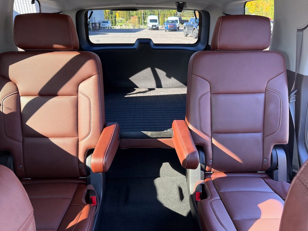 Used 2019 Chevrolet Tahoe Premier w/ Premier Plus Edition AWD/4WD image 16