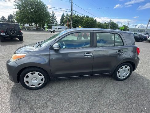 Used 2011 Scion xD image 7