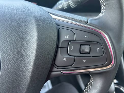Used 2025 Buick Encore GX Preferred FWD image 30