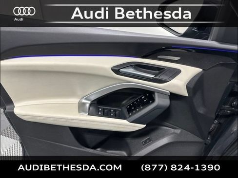 Certified 2025 Audi Q5 Prestige AWD/4WD image 14