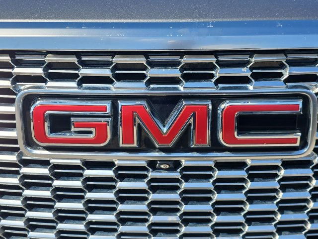 Used 2021 GMC Yukon Denali w/ Denali Premium Package AWD/4WD image 32