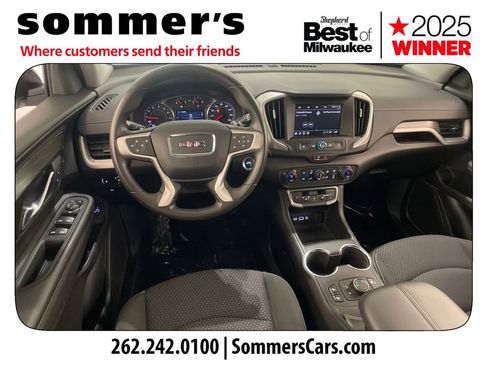 Used 2024 GMC Terrain SLE w/ Driver Convenience Package image 12