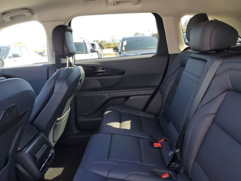 New 2026 Lincoln Nautilus Premier AWD/4WD image 10