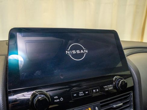 Used 2021 Nissan Armada SV w/ SV Appearance Package image 14