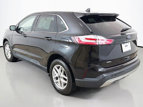 Used 2024 Ford Edge SEL w/ Convenience Package image 7