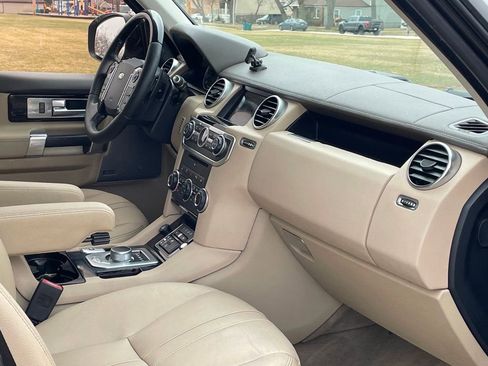 Used 2016 Land Rover LR4 HSE image 23