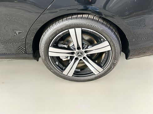 Used 2024 Mercedes-Benz C 300 C 300 image 11