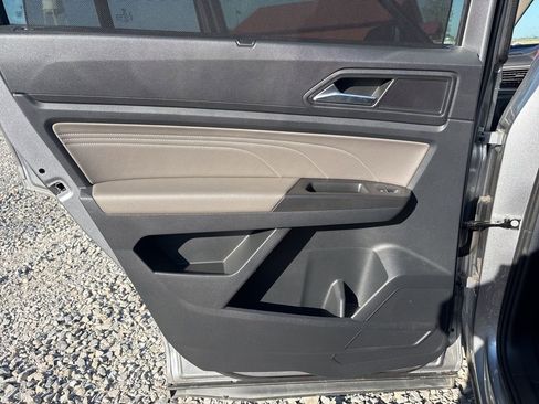 Used 2022 Volkswagen Atlas SE image 17