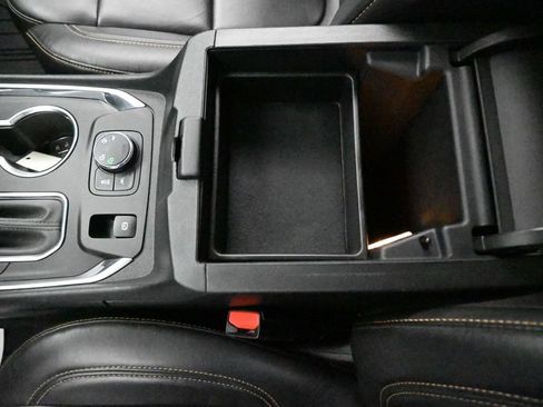 Used 2020 Chevrolet Traverse RS w/ LPO, Floor Liner Package AWD/4WD image 20