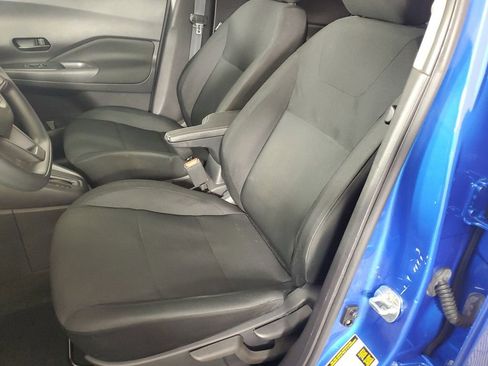 Used 2023 Nissan Kicks S image 12