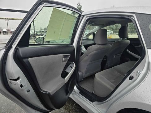 Used 2013 Toyota Prius Two image 15