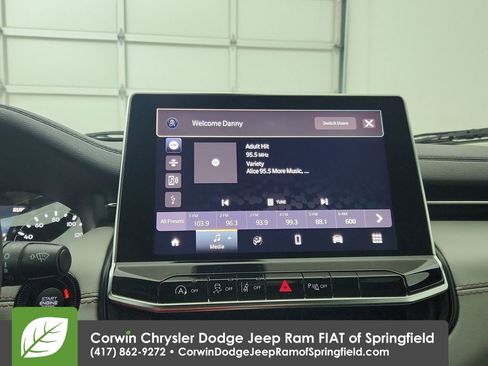 Certified 2024 Jeep Compass Limited image 24