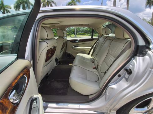 Used 2006 Jaguar XJ Vanden Plas RWD image 34