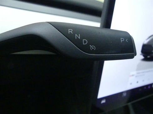 Used 2023 Tesla Model 3 Standard Range image 20