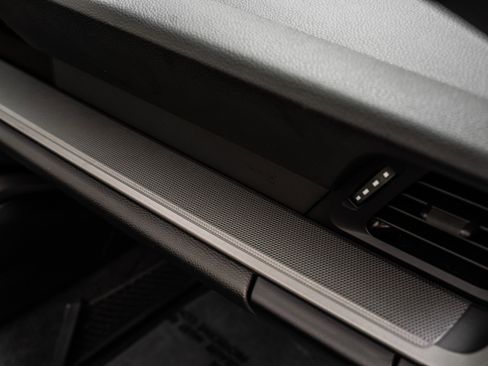 Used 2024 Porsche 911 Carrera image 29