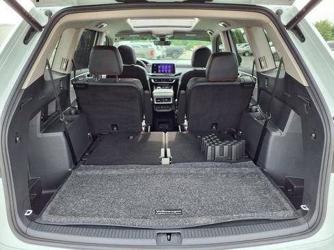 Used 2025 Volkswagen Atlas Peak Edition SE AWD/4WD image 80