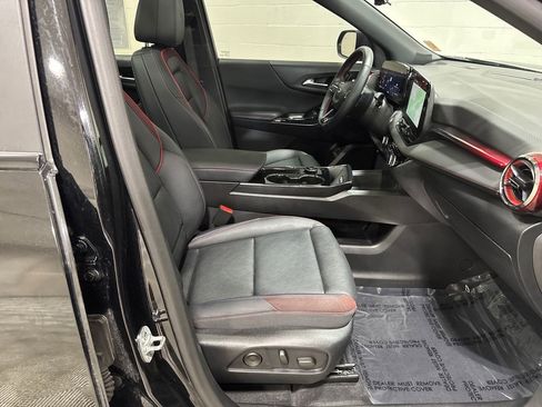 Used 2025 Chevrolet Equinox RS w/ Safety and Technology Package image 30