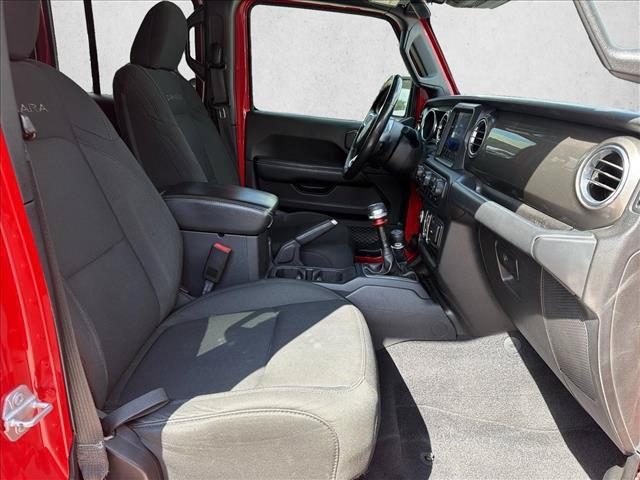 Used 2019 Jeep Wrangler Unlimited Sahara AWD/4WD image 25
