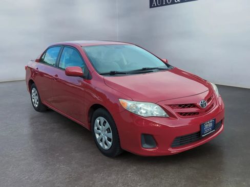 Used 2011 Toyota Corolla LE image 5