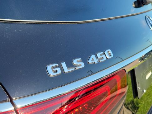 Used 2022 Mercedes-Benz GLS 450 4MATIC image 31