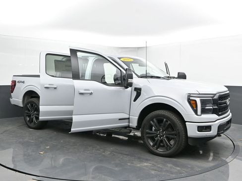 Used 2025 Ford F150 Lariat w/ Equipment Group 502A High AWD/4WD image 58