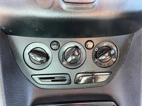 Used 2016 Ford Transit Connect XL FWD image 11