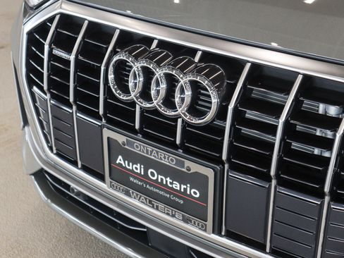 New 2025 Audi Q3 2.0T Premium image 30