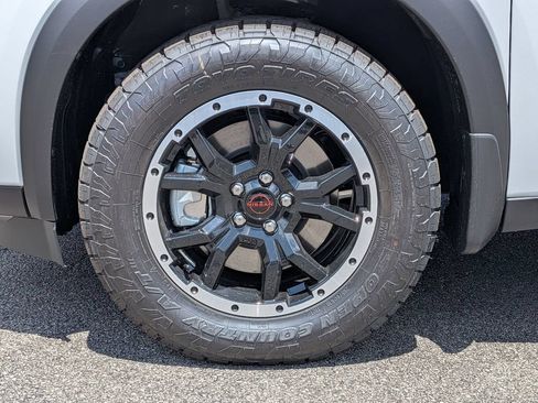 New 2026 Nissan Pathfinder Rock Creek w/ Rock Creek Premium Package AWD/4WD image 13