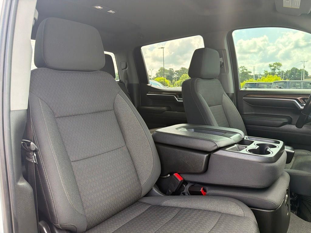 Used 2022 Chevrolet Silverado 1500 LT AWD/4WD image 22