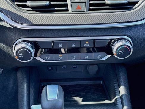New 2026 Nissan Altima 2.5 SR AWD/4WD image 13