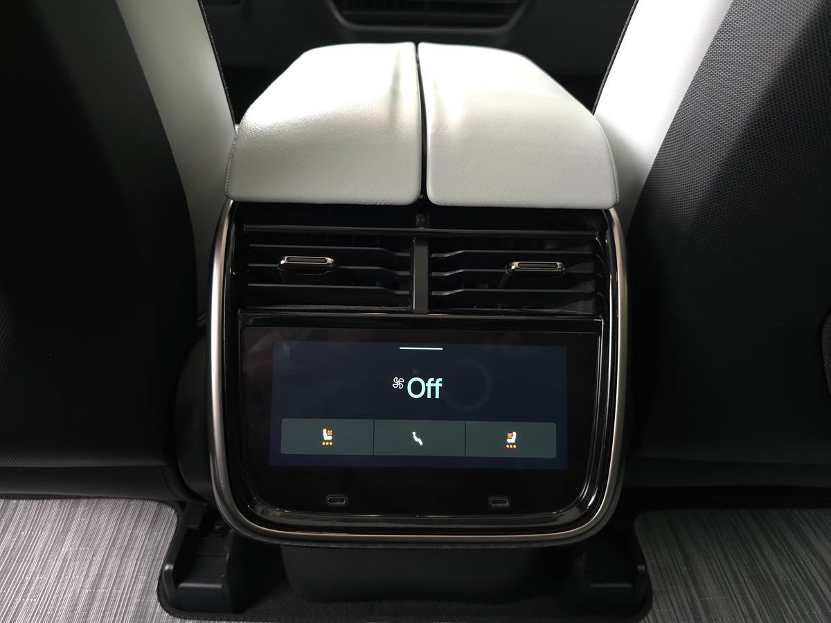 Used 2023 Rivian R1T Adventure Dual AWD/4WD image 18