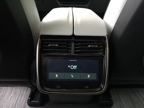 Used 2023 Rivian R1T Adventure AWD/4WD image 18
