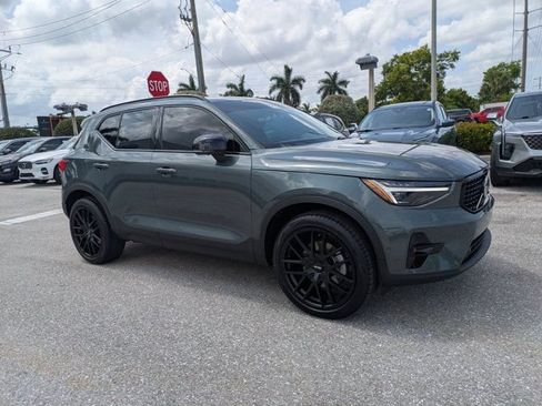Used 2026 Volvo XC40 B5 Ultra w/ Climate Package AWD/4WD image 3