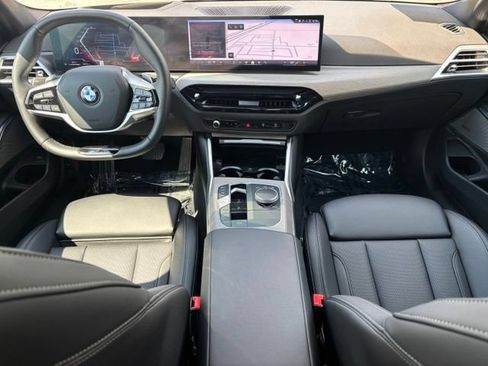 Used 2025 BMW 330i xDrive Sedan w/ Premium Package AWD/4WD image 20