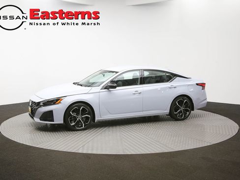 Used 2023 Nissan Altima 2.5 SR image 56