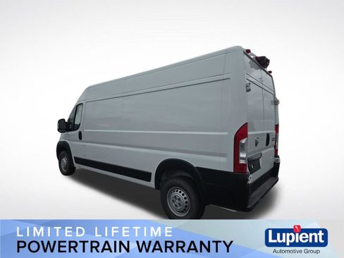 Used 2025 RAM ProMaster 2500 w/ Convenience Group FWD image 7