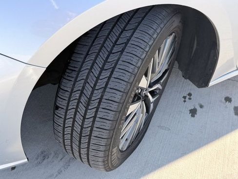 Used 2024 Nissan Altima 2.5 SV image 34